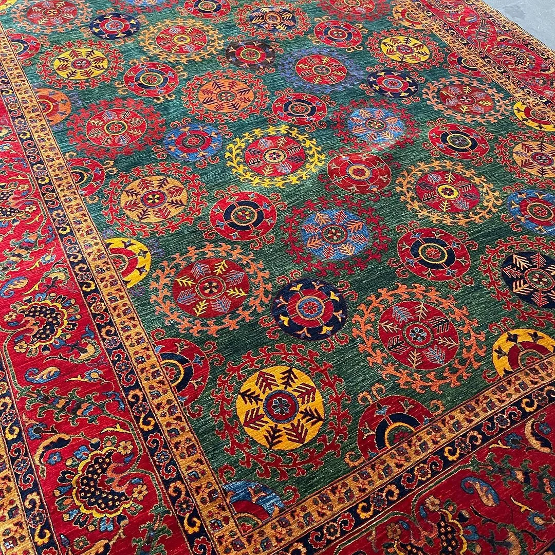 Green Roundel Carpet