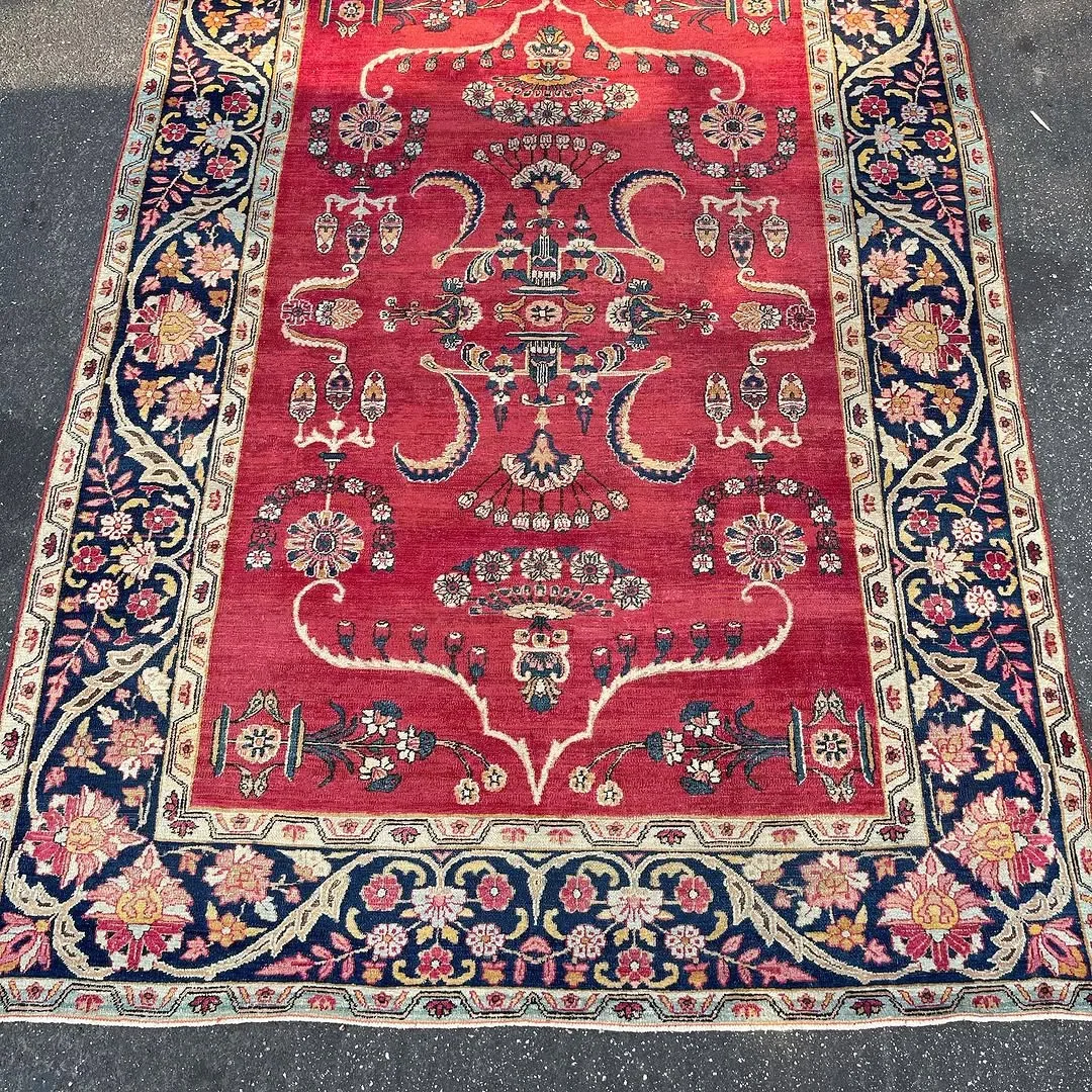 Cypress & Vase Carpet